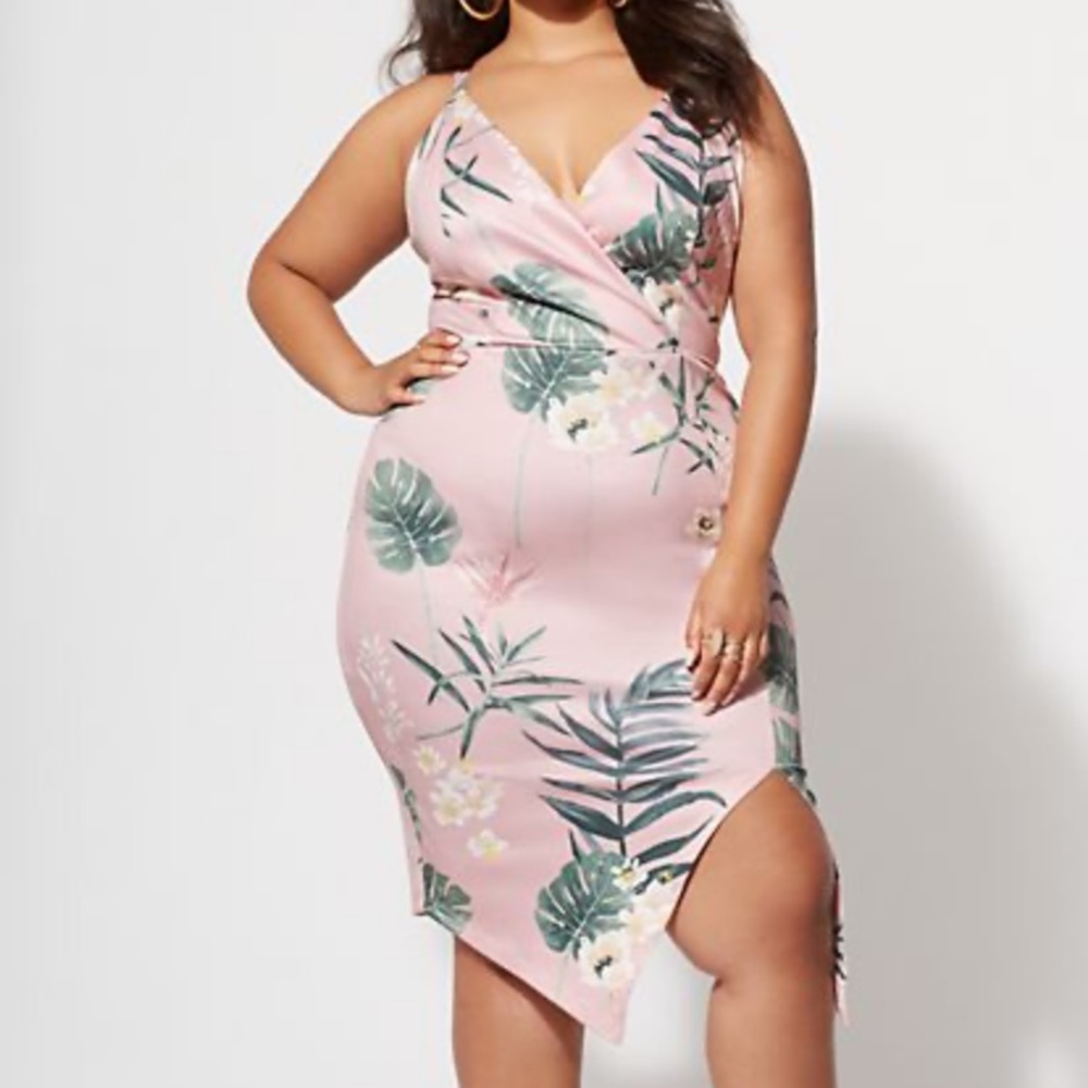❗️SOLD❗️Fashion to Figure Floral dress - Picture 1 of 6